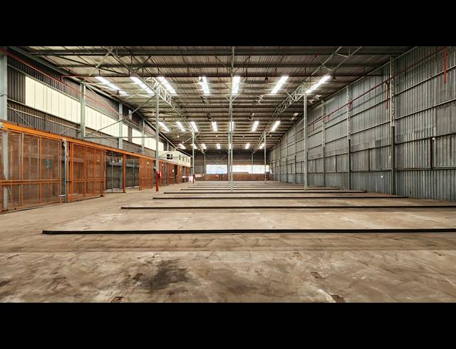 8,000M² WAREHOUSE TO LET IN SPARTAN